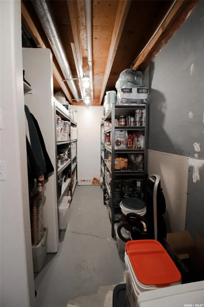 612 9th Street W Shaunavon SK S0N 2M0