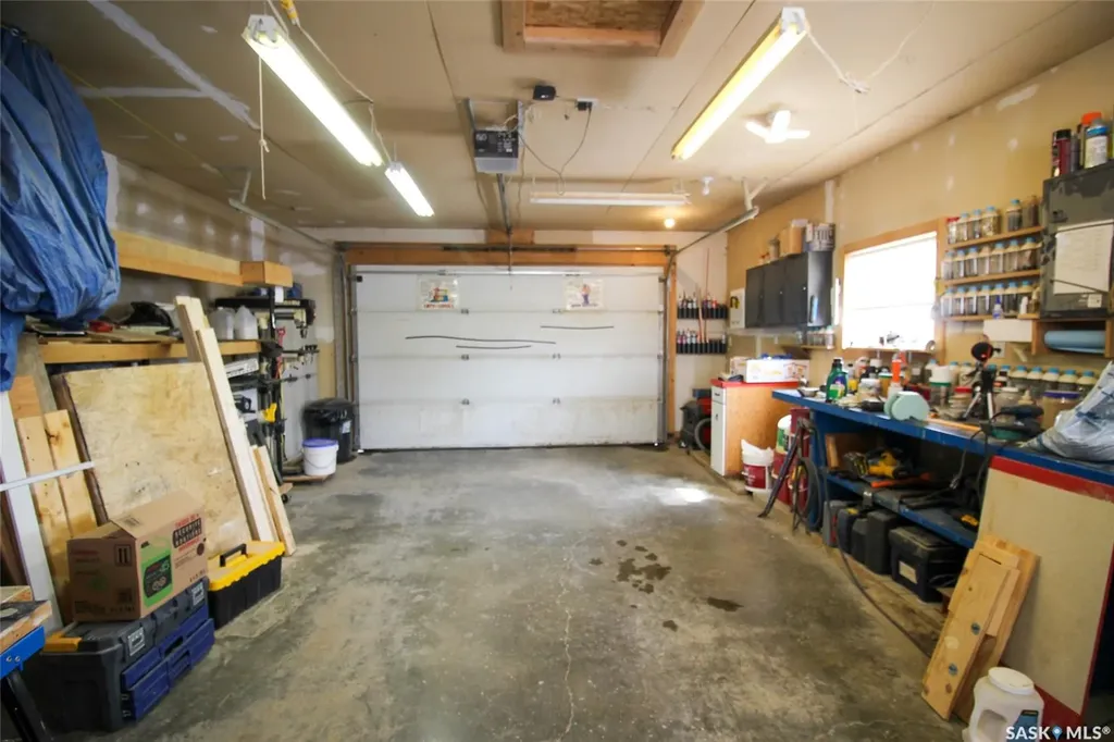 612 9th Street W Shaunavon SK S0N 2M0