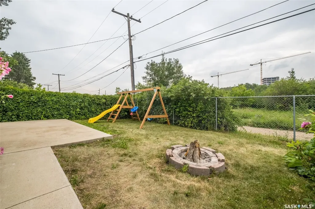 1255 18th Street W Prince Albert SK S6V 4B6