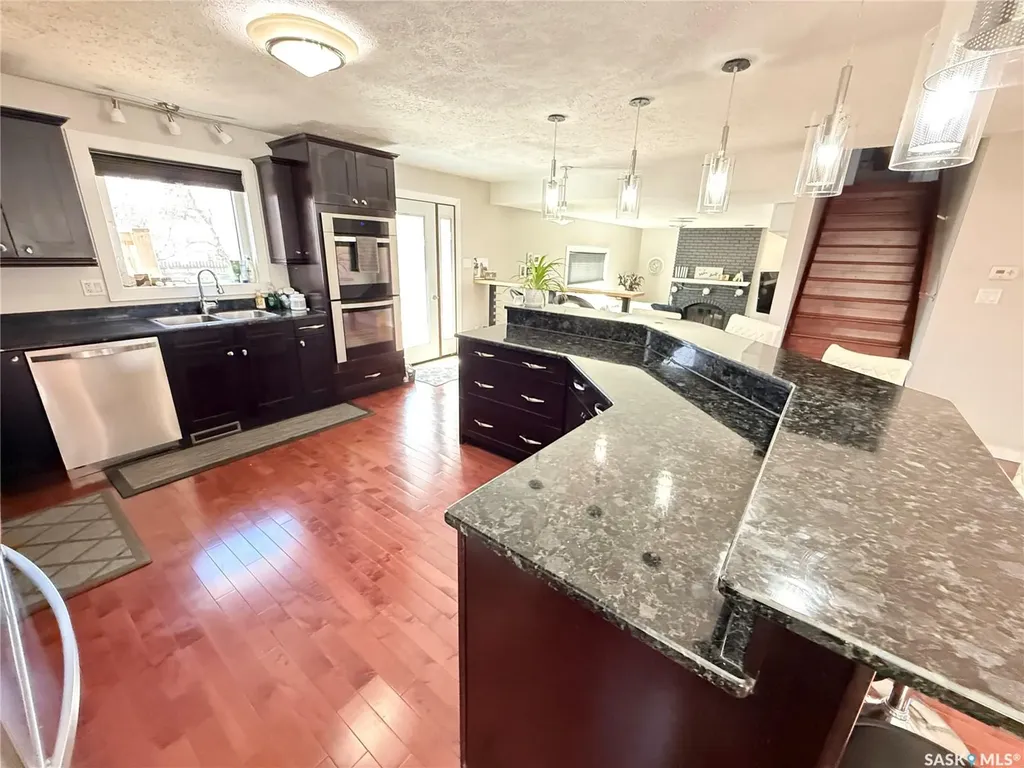 787 Brimacombe Drive Weyburn SK S4H 2P7