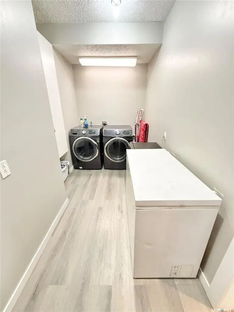 787 Brimacombe Drive Weyburn SK S4H 2P7