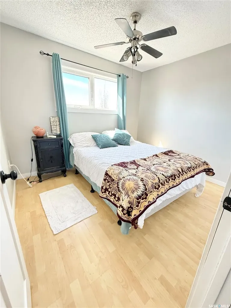 787 Brimacombe Drive Weyburn SK S4H 2P7