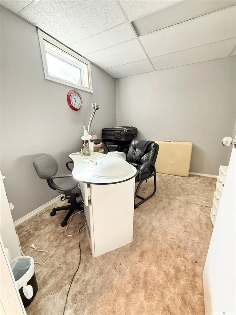 787 Brimacombe Drive Weyburn SK S4H 2P7