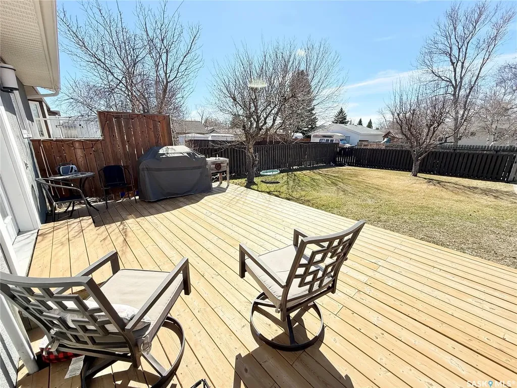 787 Brimacombe Drive Weyburn SK S4H 2P7