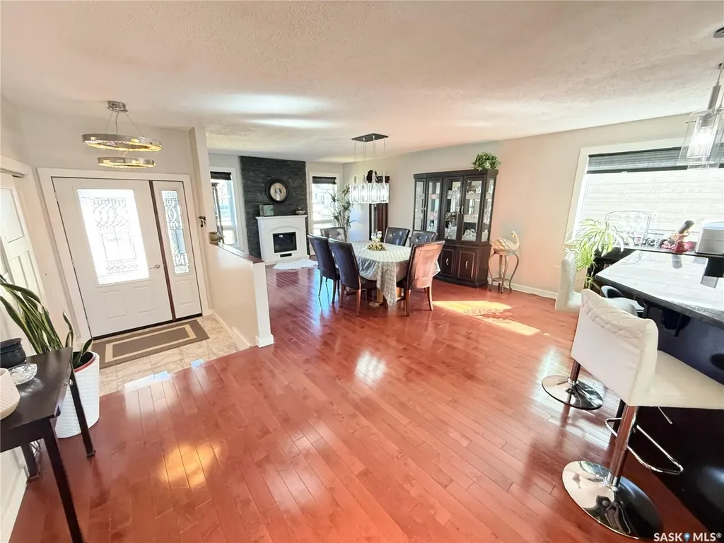 787 Brimacombe Drive Weyburn SK S4H 2P7