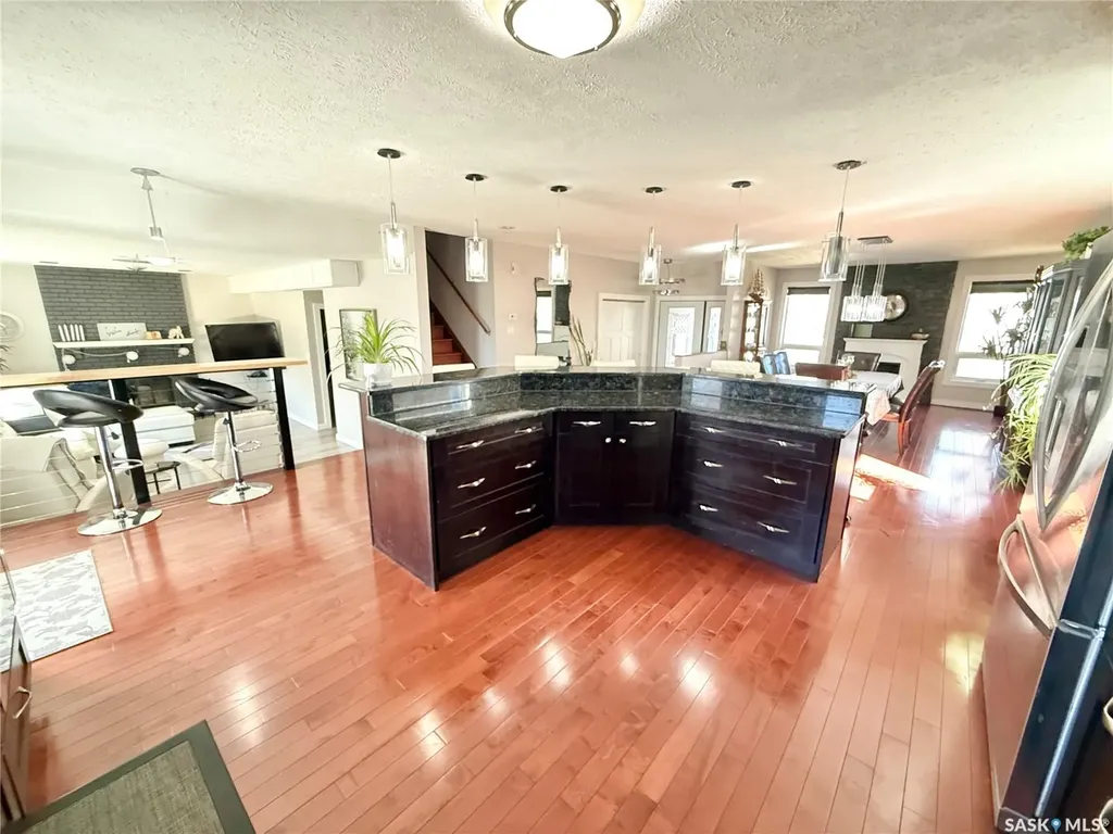 787 Brimacombe Drive Weyburn SK S4H 2P7