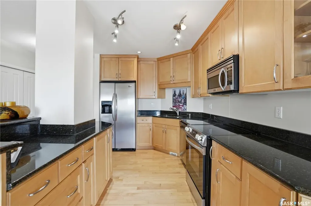 902 Spadina Crescent E Saskatoon SK S7K 0G8