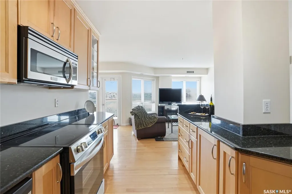 902 Spadina Crescent E Saskatoon SK S7K 0G8