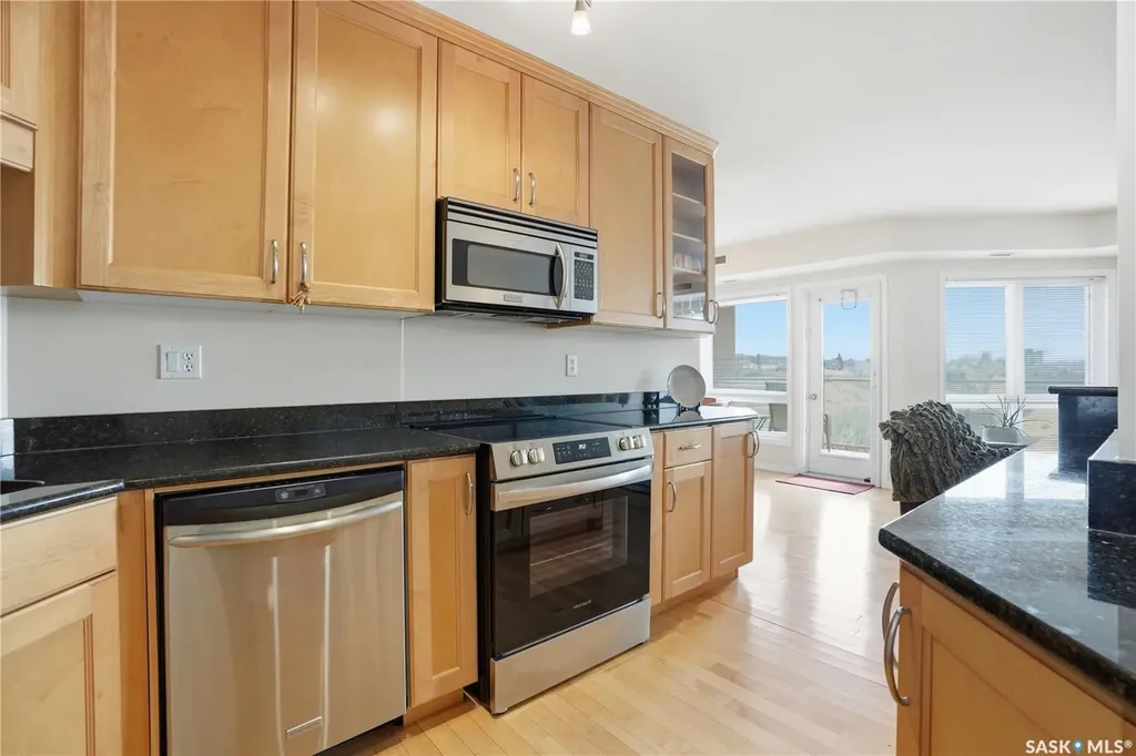 902 Spadina Crescent E Saskatoon SK S7K 0G8