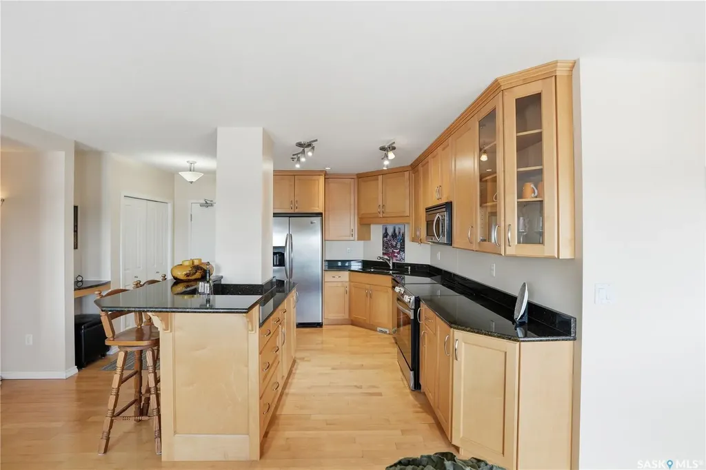 902 Spadina Crescent E Saskatoon SK S7K 0G8