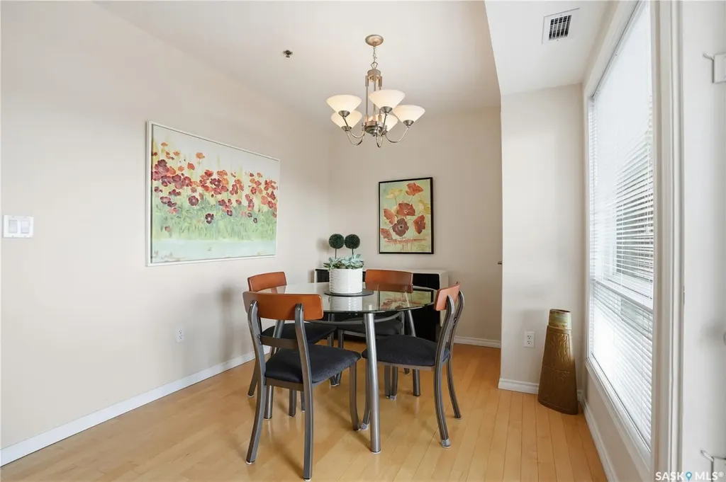 902 Spadina Crescent E Saskatoon SK S7K 0G8