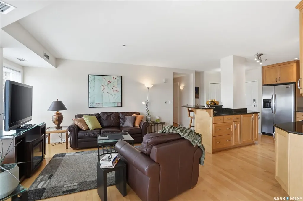902 Spadina Crescent E Saskatoon SK S7K 0G8