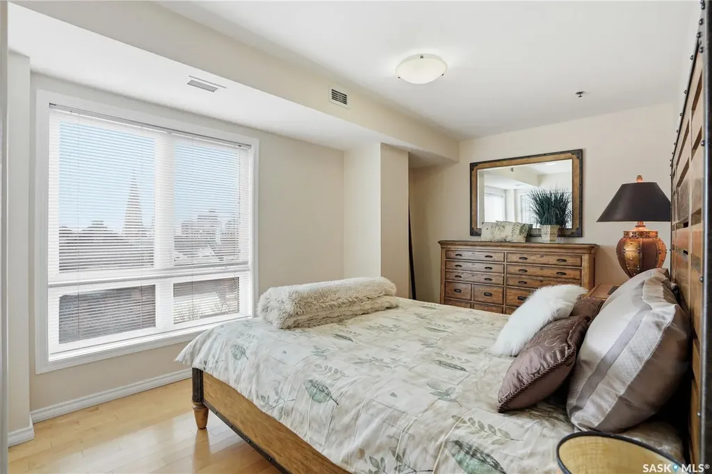 902 Spadina Crescent E Saskatoon SK S7K 0G8