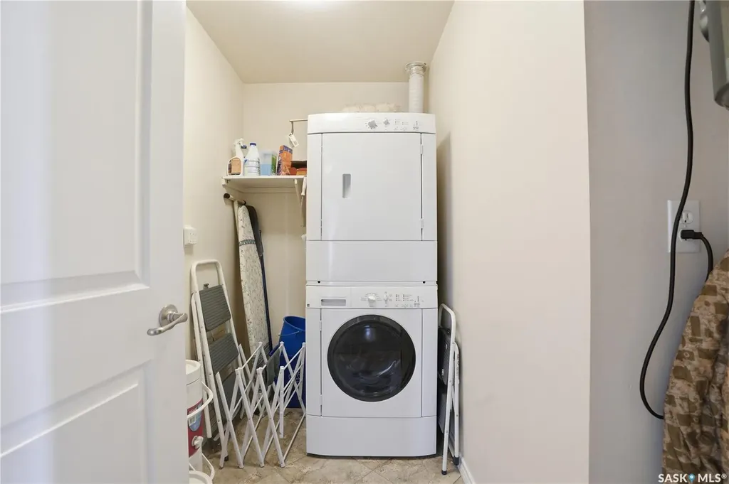 902 Spadina Crescent E Saskatoon SK S7K 0G8