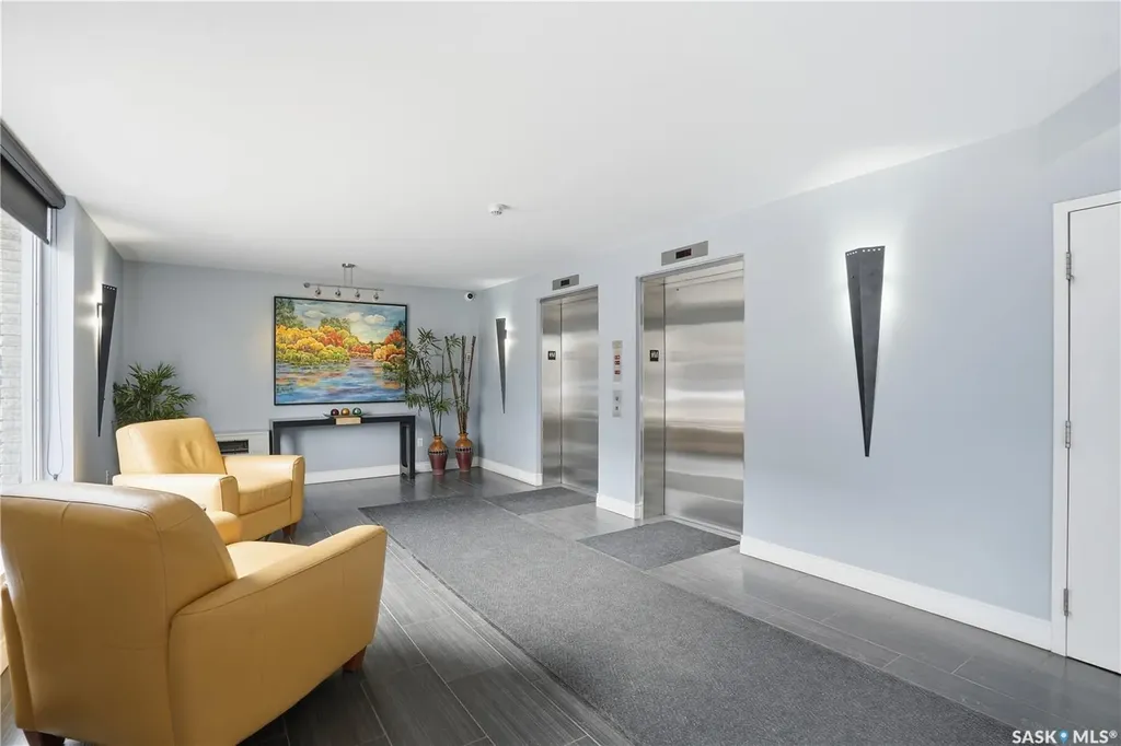902 Spadina Crescent E Saskatoon SK S7K 0G8