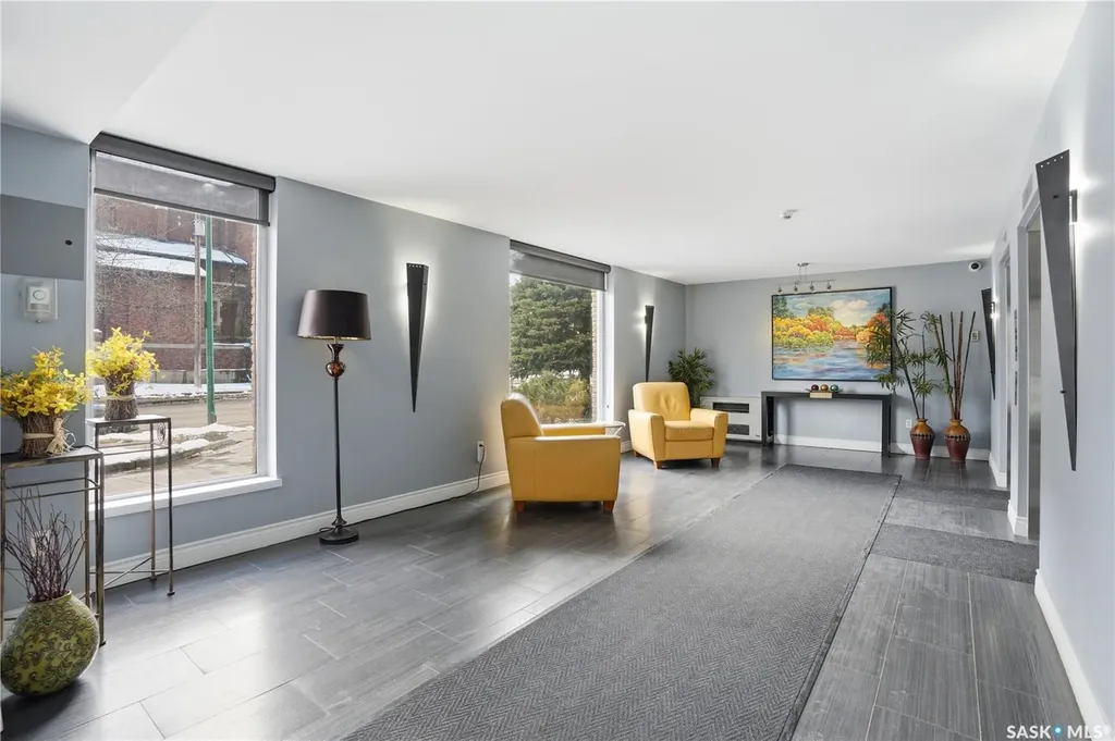 902 Spadina Crescent E Saskatoon SK S7K 0G8