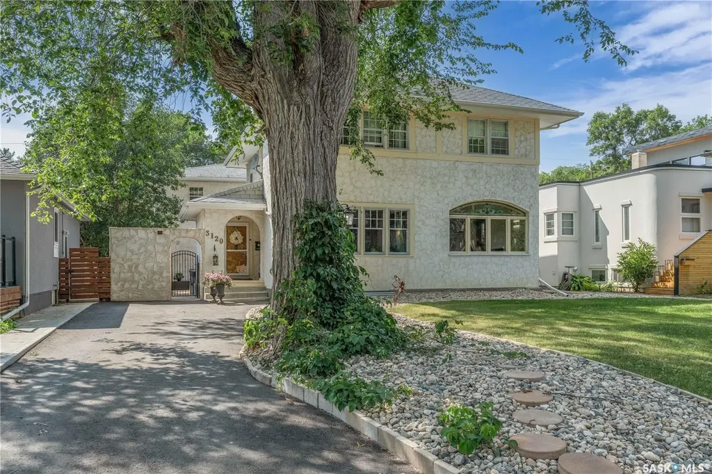 3120 Rae Street Regina SK S4S 1S1