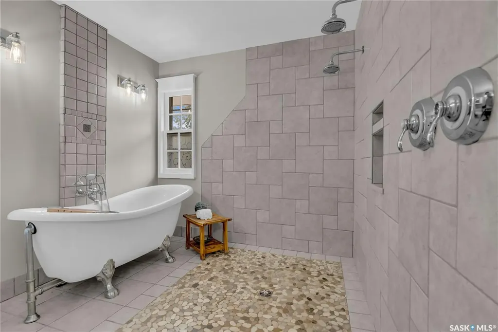 3120 Rae Street Regina SK S4S 1S1