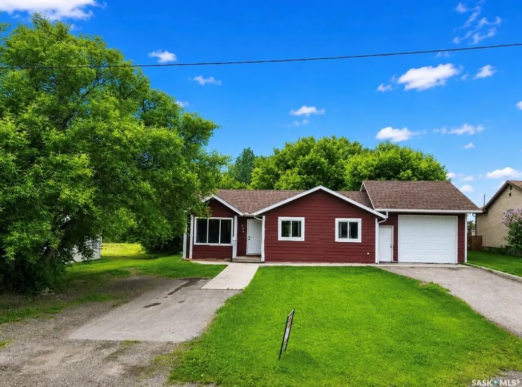 414 Lake Street Esterhazy SK S0A 0X0