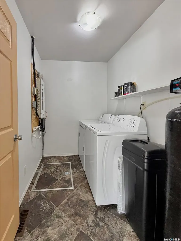 414 Lake Street Esterhazy SK S0A 0X0