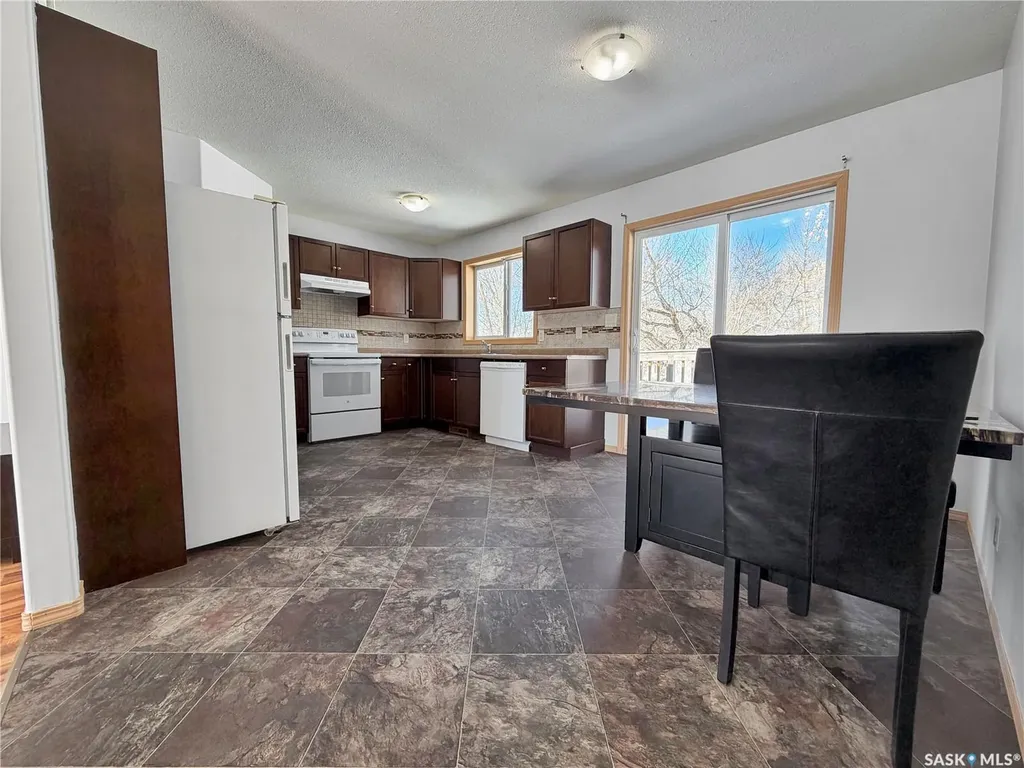 414 Lake Street Esterhazy SK S0A 0X0