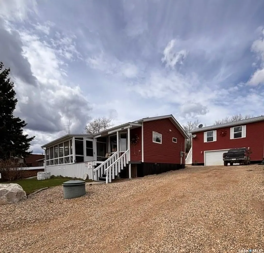 113 Poplar Crescent Hudson Bay Rm No. 394 SK S0E 0Y0