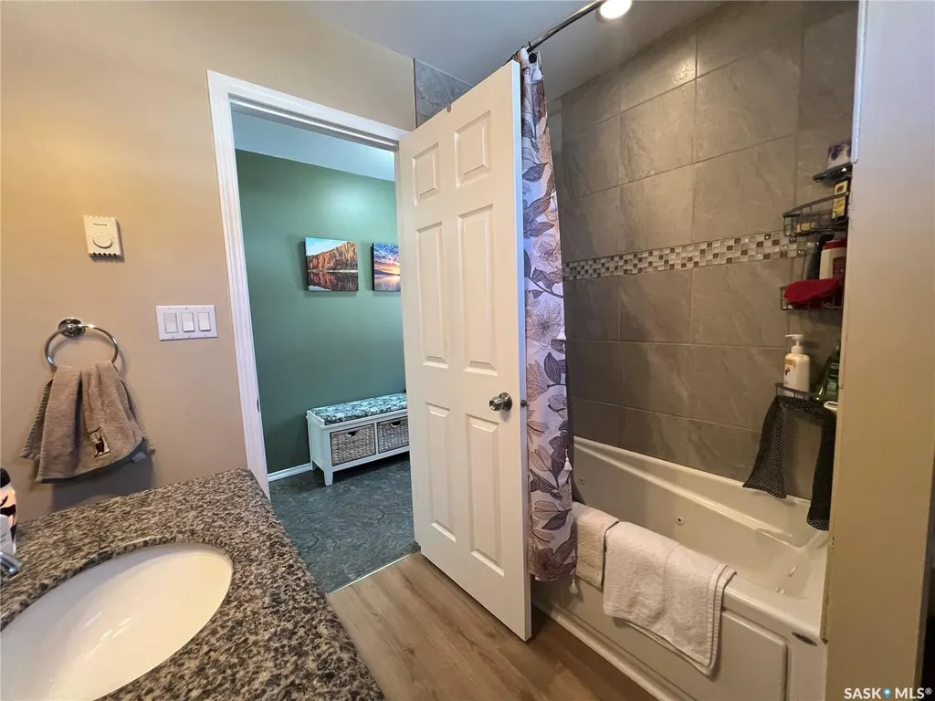 113 Poplar Crescent Hudson Bay Rm No. 394 SK S0E 0Y0