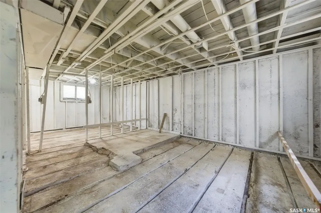 1121 108th Street North Battleford SK S9A 2B1