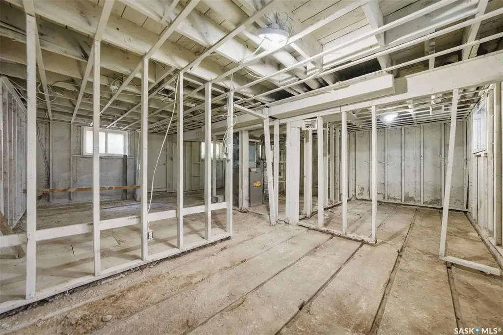 1121 108th Street North Battleford SK S9A 2B1