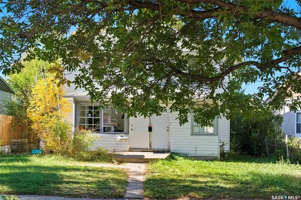 1121 108th Street North Battleford SK S9A 2B1
