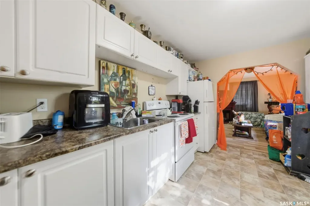 1121 108th Street North Battleford SK S9A 2B1