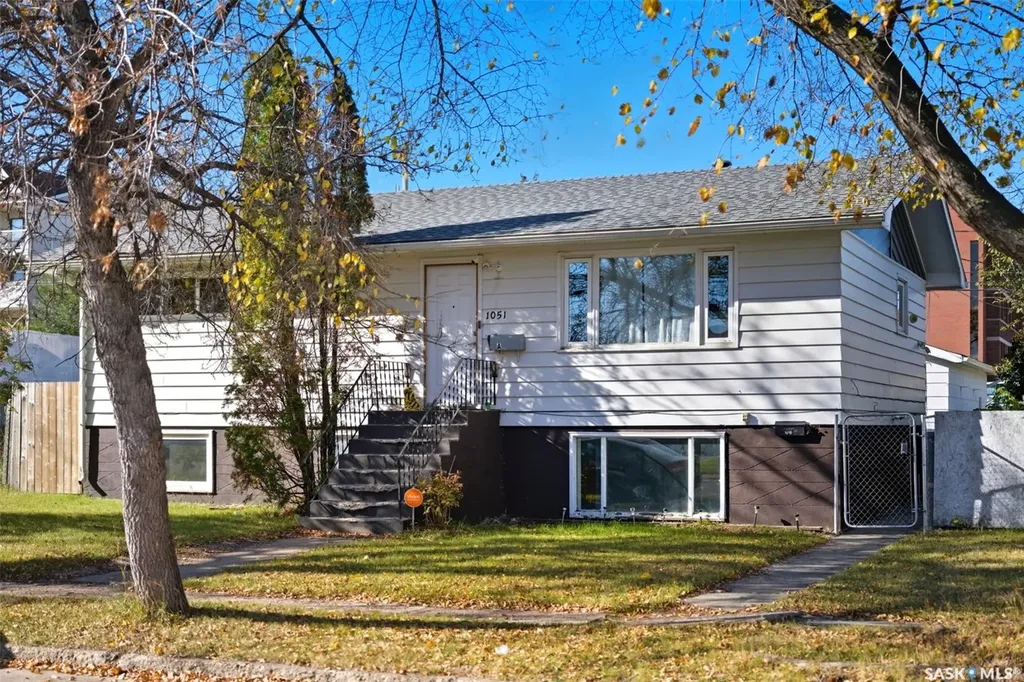 1051 109th Street North Battleford SK S9A 2E3
