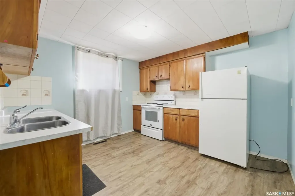 1051 109th Street North Battleford SK S9A 2E3