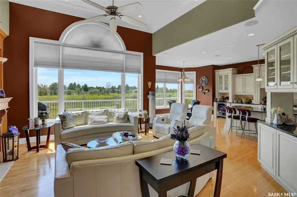 1453 Normandy Drive Moose Jaw SK S6H 6P1