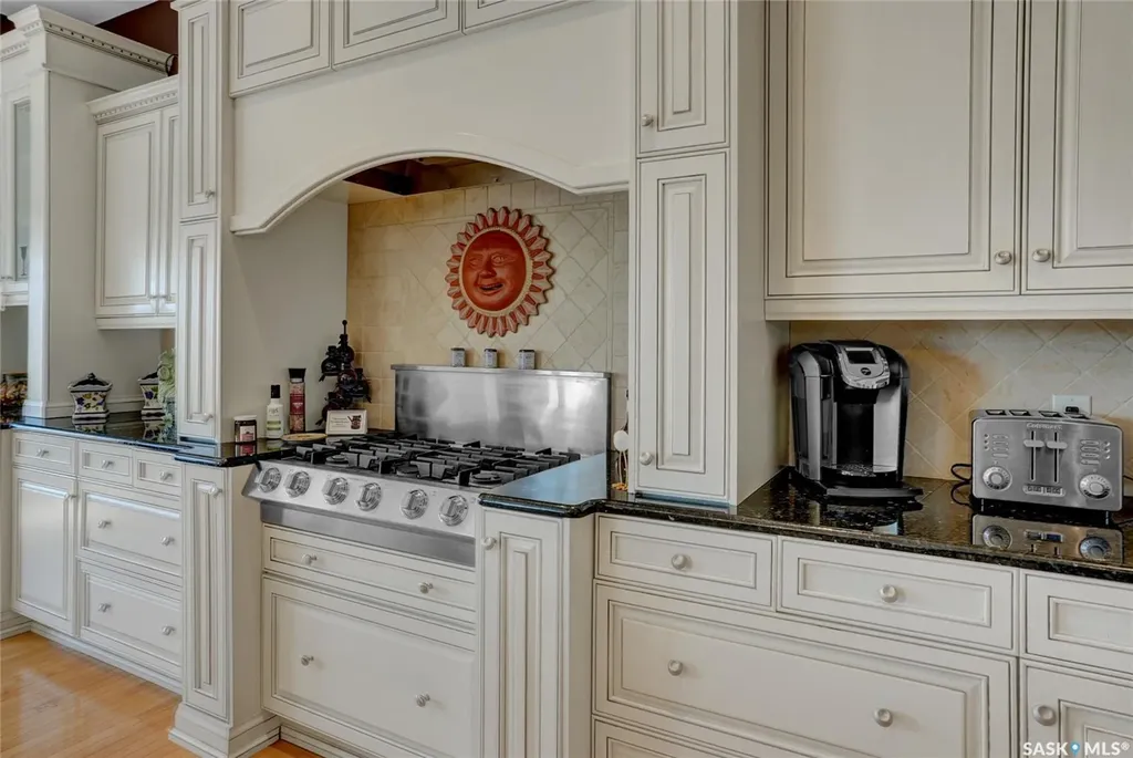 1453 Normandy Drive Moose Jaw SK S6H 6P1