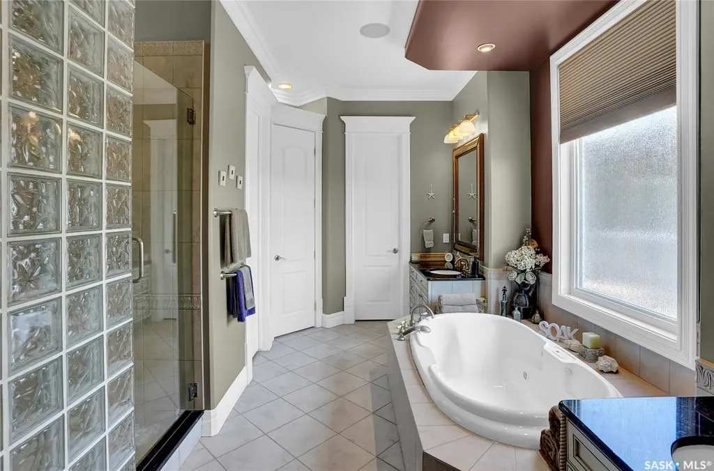 1453 Normandy Drive Moose Jaw SK S6H 6P1