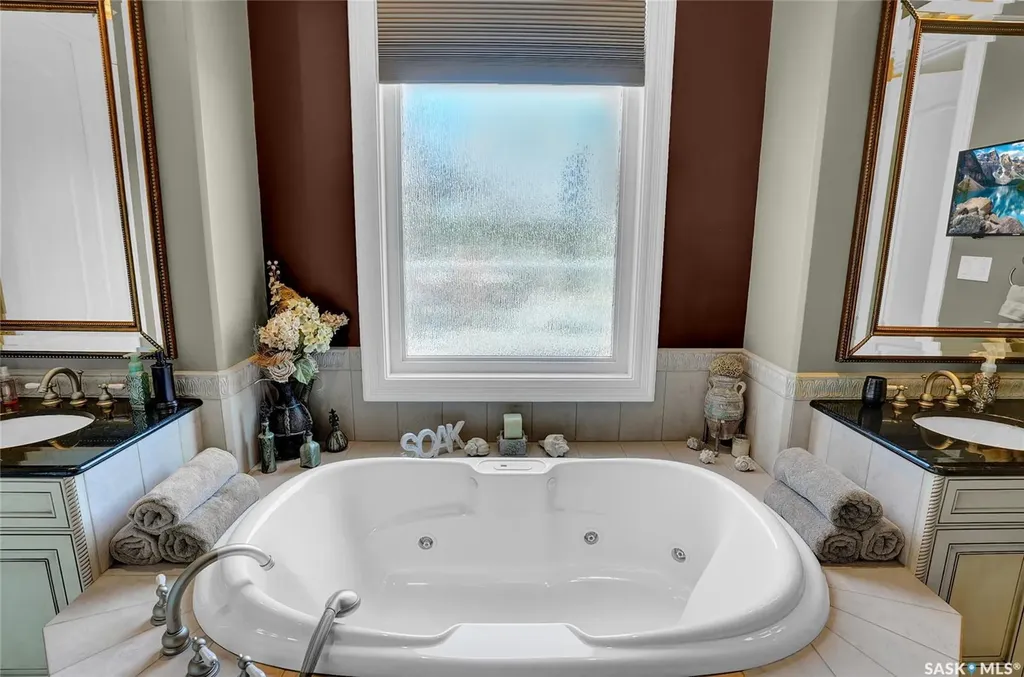 1453 Normandy Drive Moose Jaw SK S6H 6P1