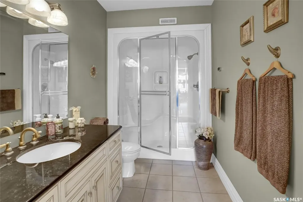 1453 Normandy Drive Moose Jaw SK S6H 6P1