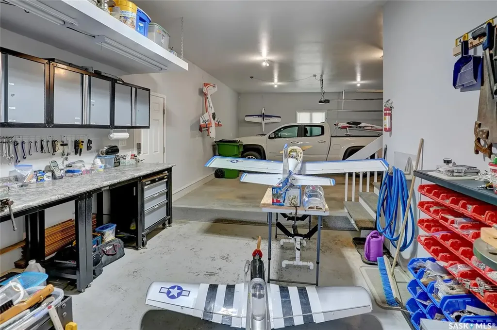1453 Normandy Drive Moose Jaw SK S6H 6P1