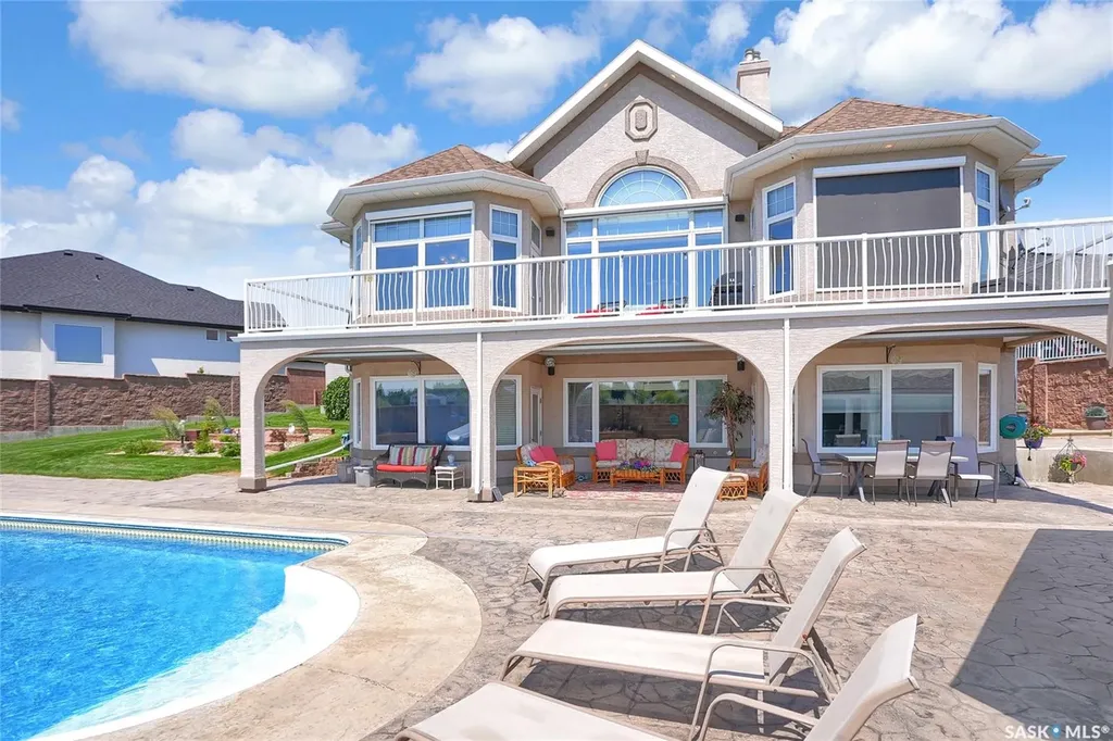1453 Normandy Drive Moose Jaw SK S6H 6P1