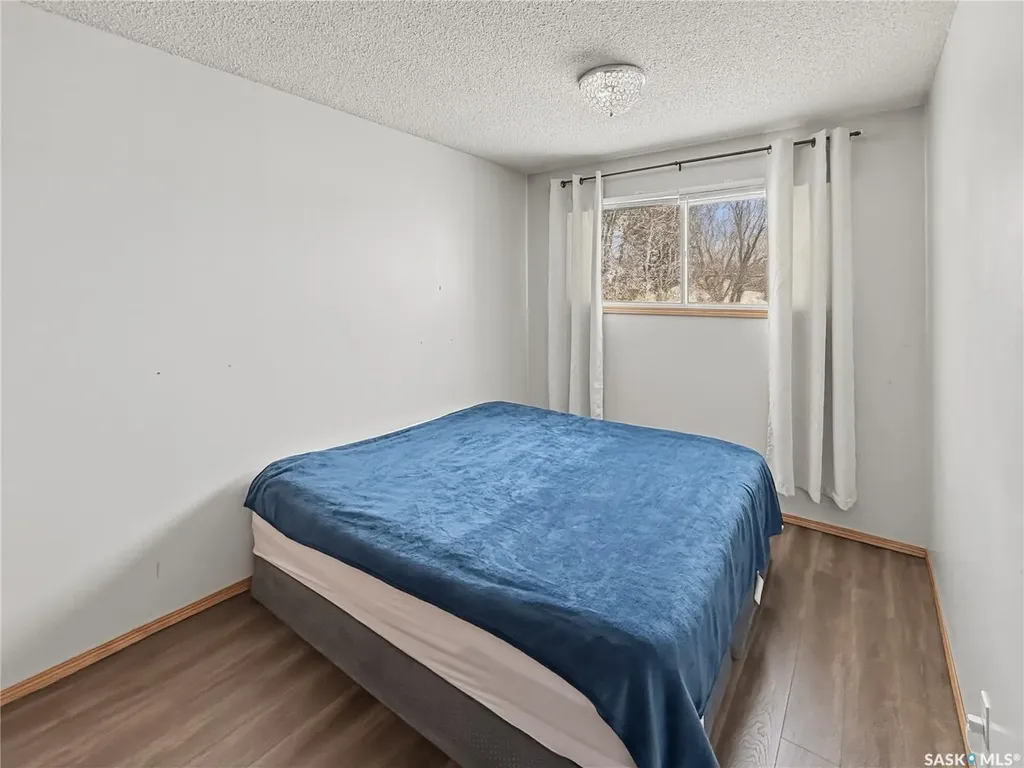 525 6th Avenue NW Swift Current SK S9H 0Y4