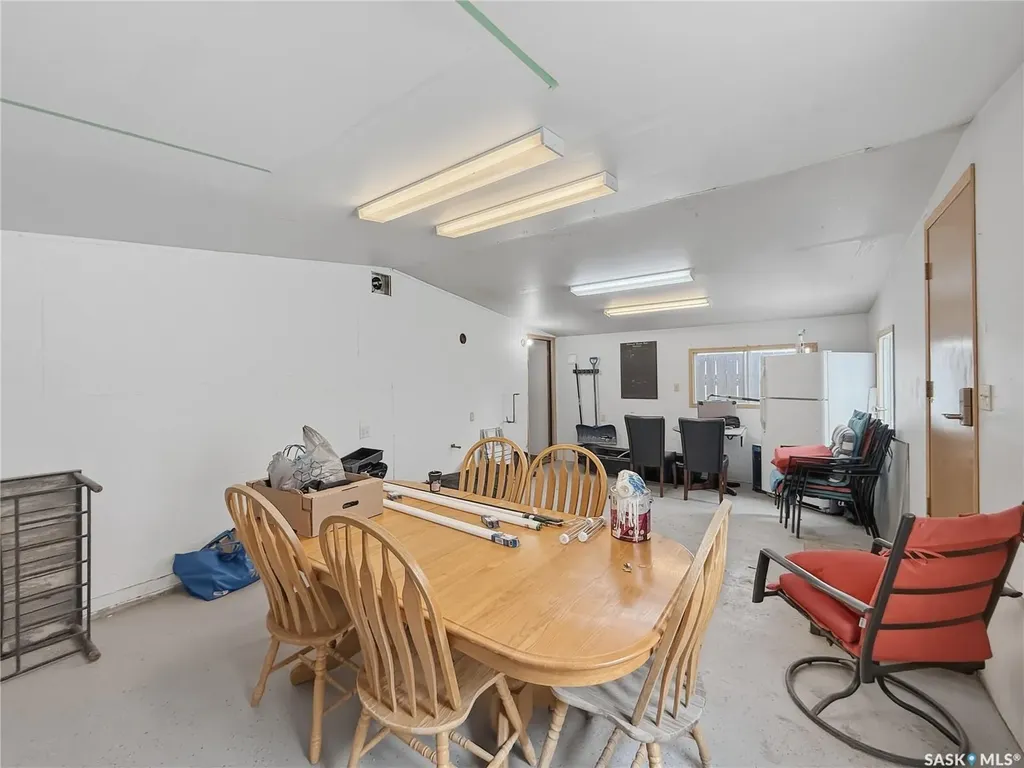 525 6th Avenue NW Swift Current SK S9H 0Y4