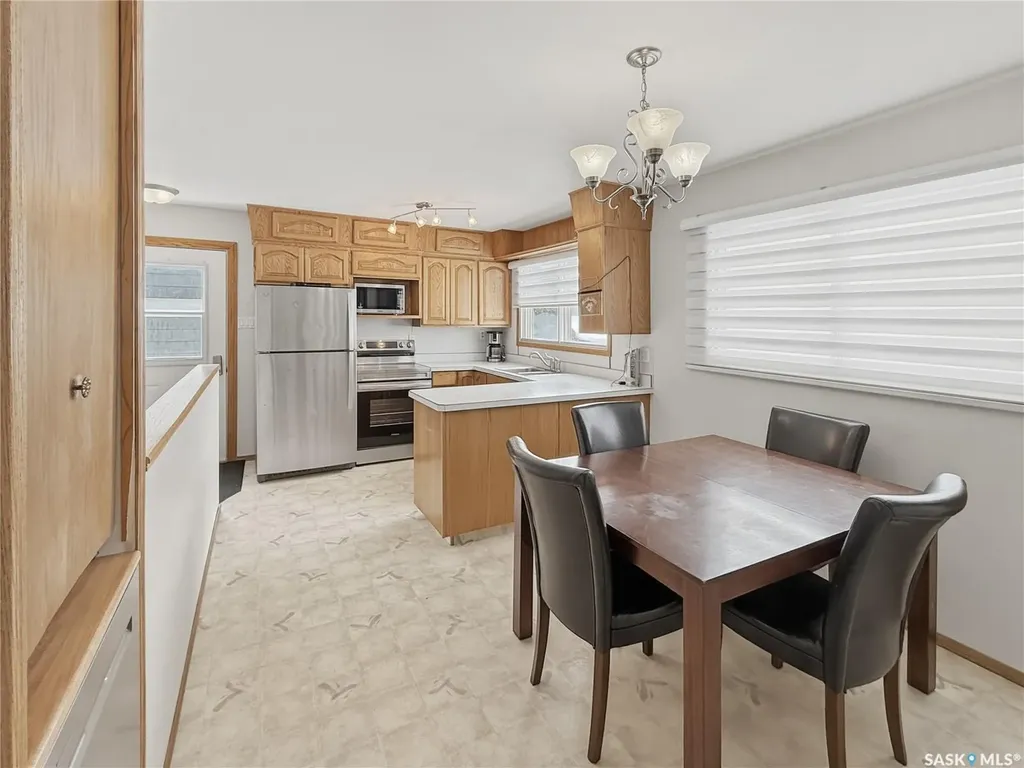 525 6th Avenue NW Swift Current SK S9H 0Y4