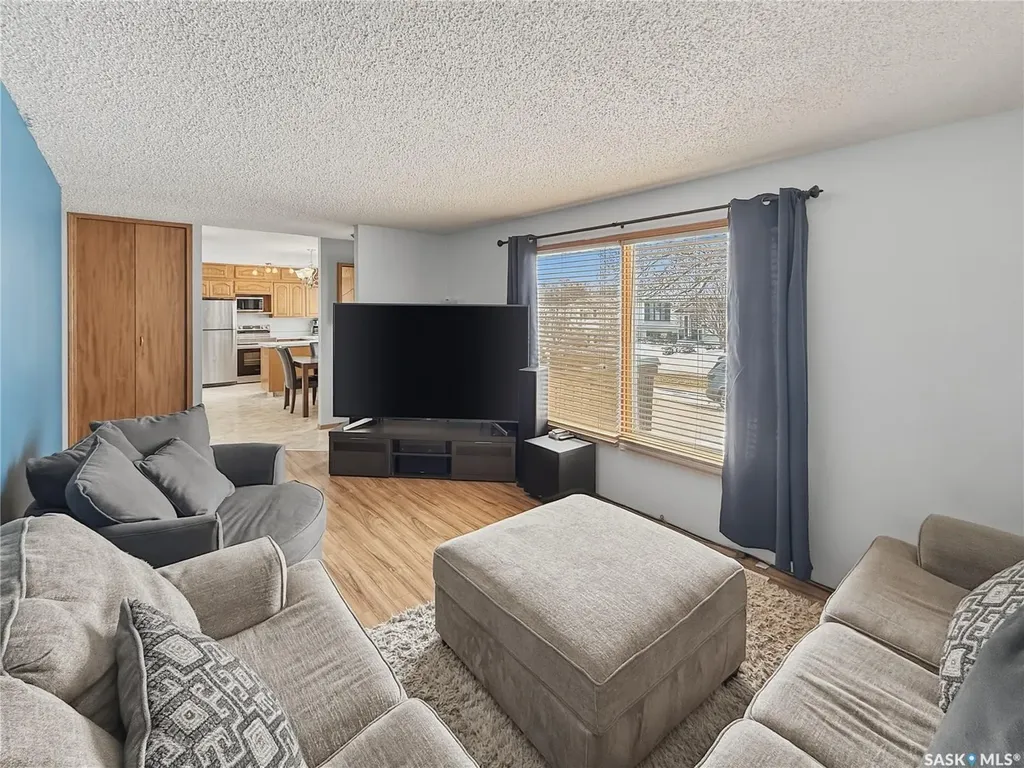 525 6th Avenue NW Swift Current SK S9H 0Y4