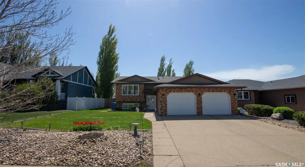 10314 Bunce Crescent North Battleford SK S9A 3Y4