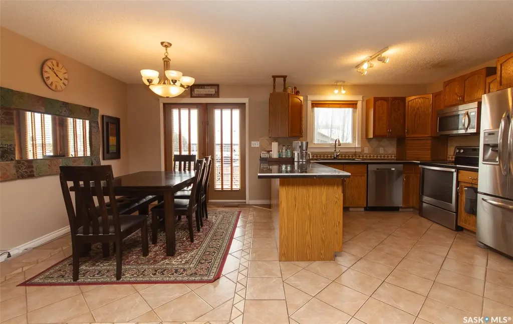 10314 Bunce Crescent North Battleford SK S9A 3Y4