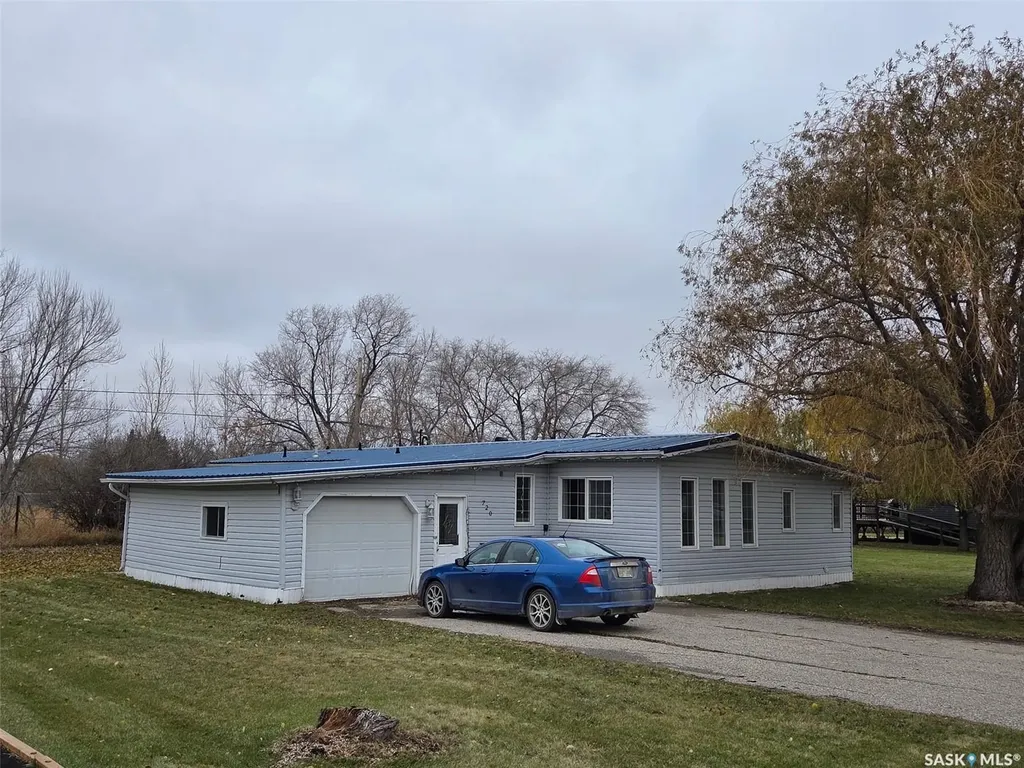 720 Maple Drive Esterhazy SK S0A 0X0