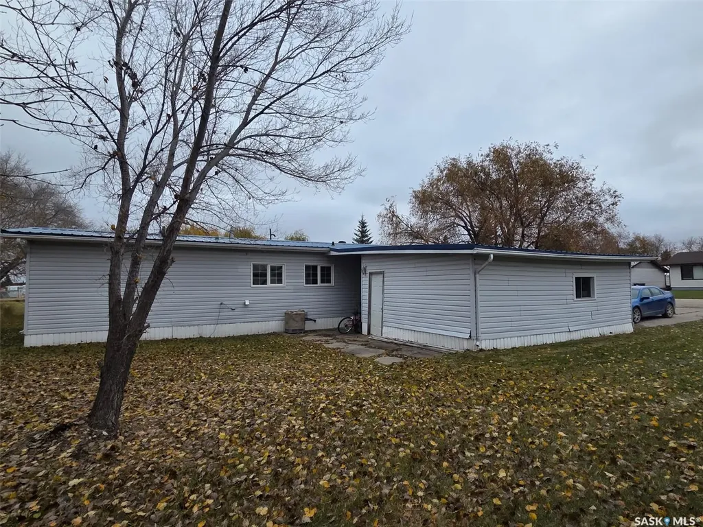720 Maple Drive Esterhazy SK S0A 0X0