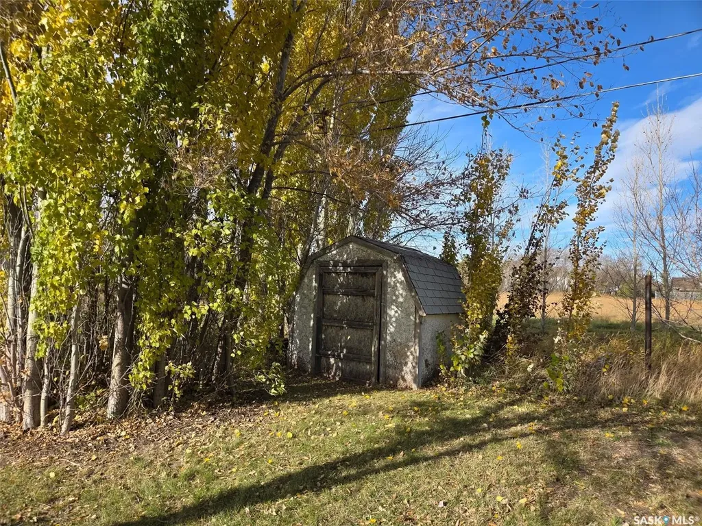 720 Maple Drive Esterhazy SK S0A 0X0