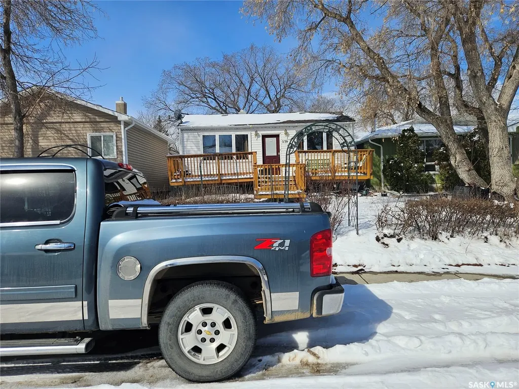 370 Arthur Street Regina SK S4R 4X2